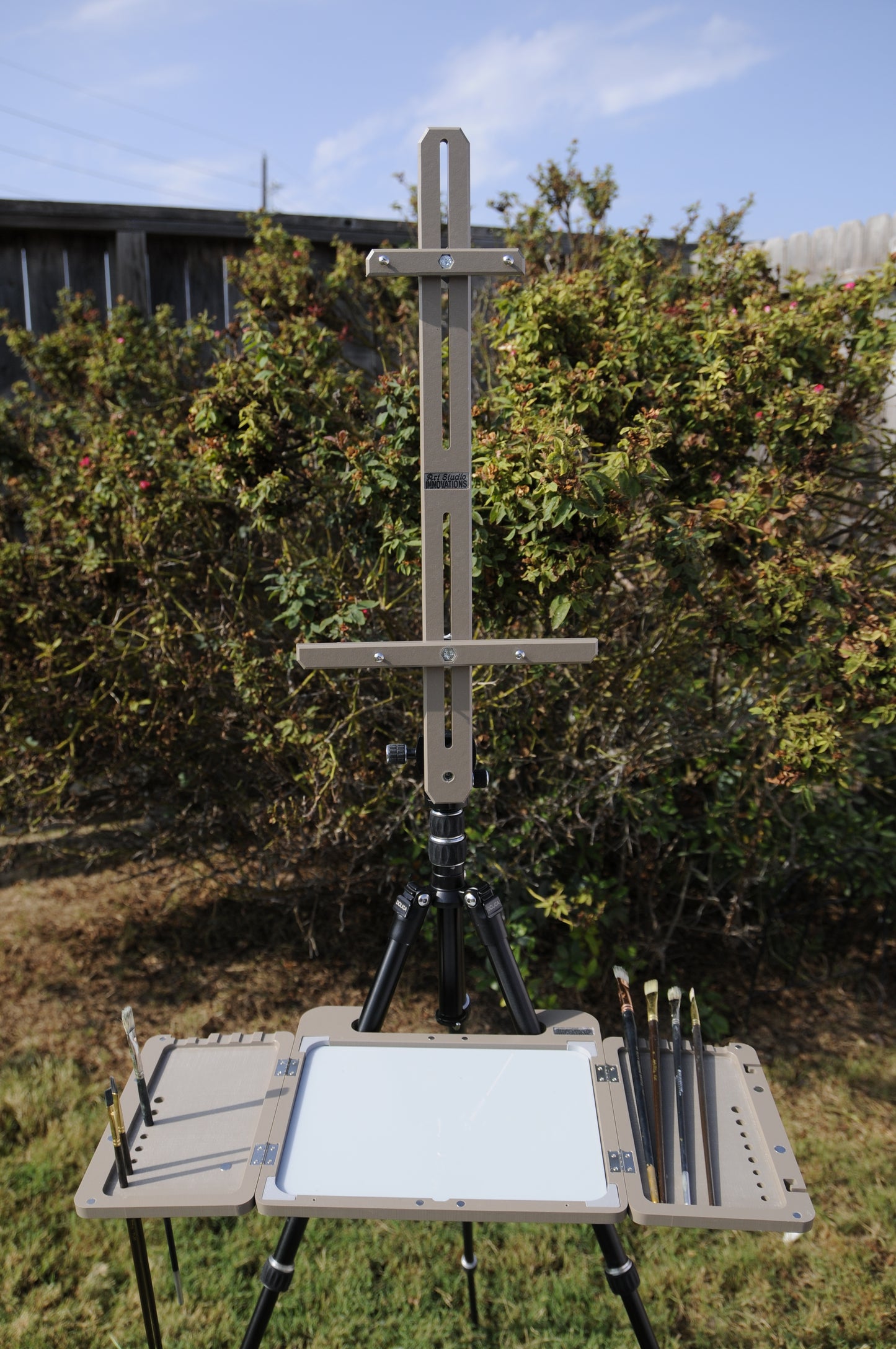 Feather lite XL palette with 22" holder